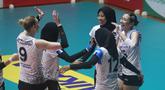 Selebrasi tim putri Jakarta Pertamina Fastron saat bertanding melawan Gresik Petrokimia Pupuk Indonesia pada lanjutan seri pertama putaran kedua Proliga 2023 yang berlangsung di GOR Tridharma Gresik, Minggu (5/2/2023). (Dok. Proliga)