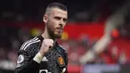 Peran seorang kiper di bawah mistar gawang tentu amat krusial bagi sebuah dan berbanding lurus dengan ketajaman soerang striker di lini depan. Sering kali ketangguhan kiper menjadi faktor penentu yang menentukan hasil sebuah laga di liga yang sangat kompetitif seperti Liga Inggris. Hingga pekan ke-33 Liga Inggris musim 2022/2023, tercatat 8 kiper jadi yang terdepan dalam urusan menghindarkan timnya dari kebobolan dengan membuat clean sheets terbanyak dalam sebuah laga. Berikut daftar 8 kiper tersebut. (AP Photo/Dave Thompson)