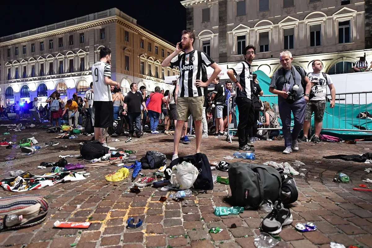 20170603-Ledakan Guncang Nonbar Juventus vs Real Madrid di Turin-AP
