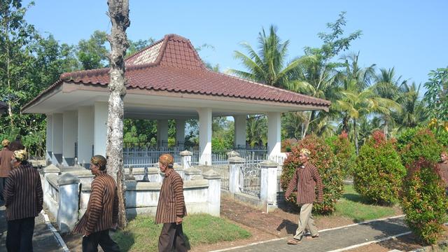 Makam leluhur Prabowo Subianto di Dawuhan, Banyumas. (Foto: Liputan6.com/Muhamad Ridlo)
