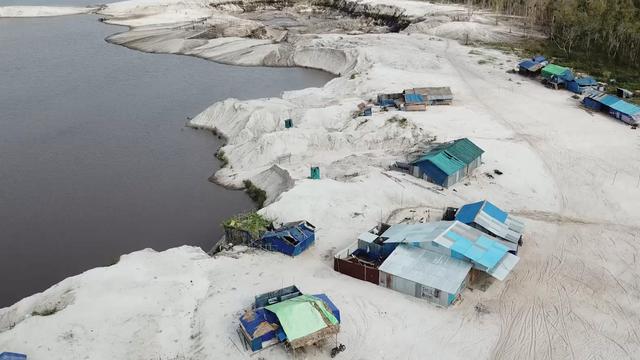 Tambang Emas Ilegal di Ketapang, Kalimantan Barat.