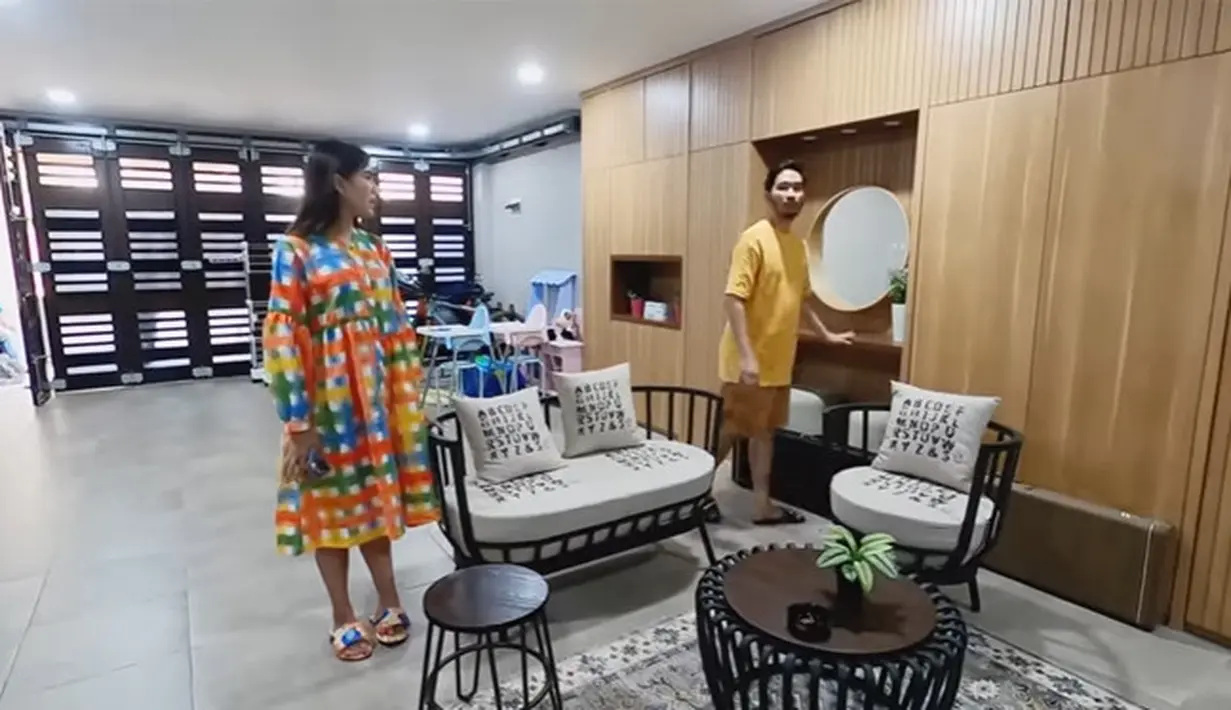 Rumah baru Syahnaz Sadiqah dan Jeje Govinda (Youtube/ Jeje & Nanas Channel)