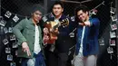 The Overtunes memang dipercaya  mengisi soundtrack untuk film bergenre komedi berjudul 'Ngenest' yang dibintangi oleh Ernest Prakasa.  Lagu berjudul ‘Mungkin’ sendiri merupakan single kelima The Overtunes. (Deki Prayoga/Bintang.com)