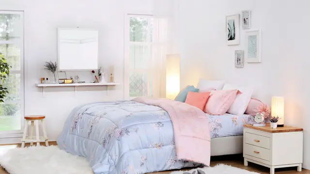 Interior Warna Putih