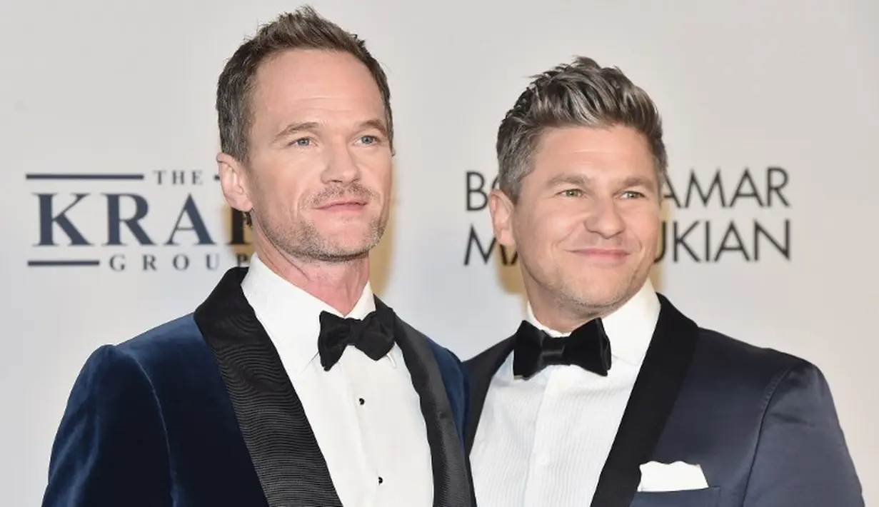 Neil Patrick Harris mengaku gay pada tahun 2006. Kini ia pun menikah dengan David Burtka sejak 2014. (THEO WARGO / GETTY IMAGES NORTH AMERICA / AFP)