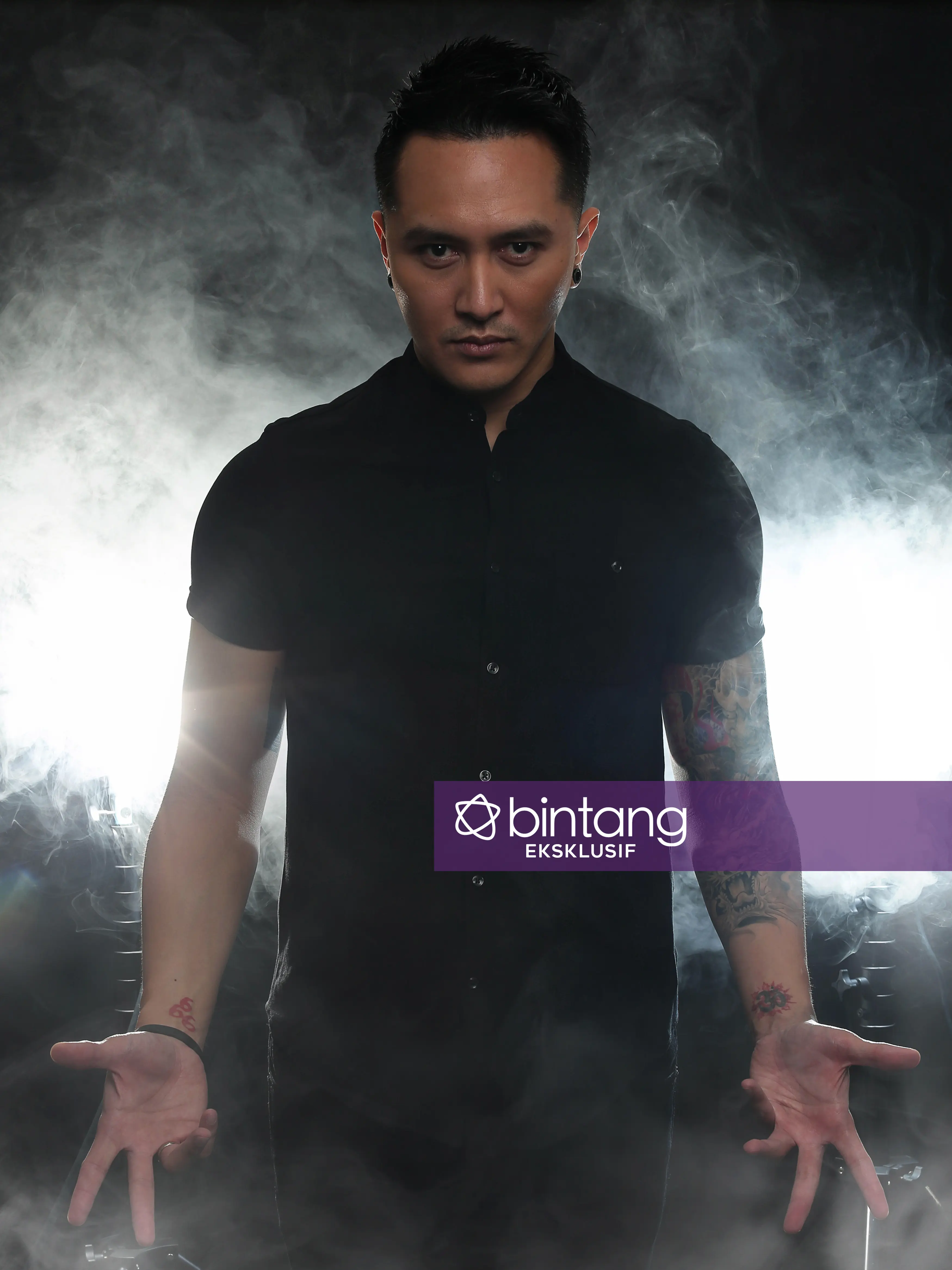 Eksklusif Demian Aditya (Foto: Adrian Putra, Stylist: Indah Wulansari, DI: Muhammad Iqbal Nurfajri/Bintang.com)