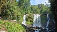 Curug Jenggala menjadi tempat pertemuan Sungai Banjaran dan Sungai Mertelu.