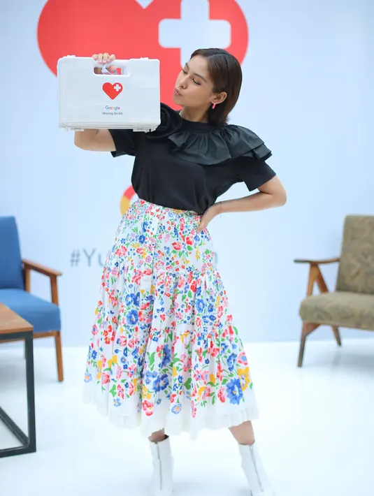 Vanesha Prescilla di temui kawasan SCBD, Jakarta Selatan, Kamis (6/2/2020). (Adrian Putra/Fimela.com)