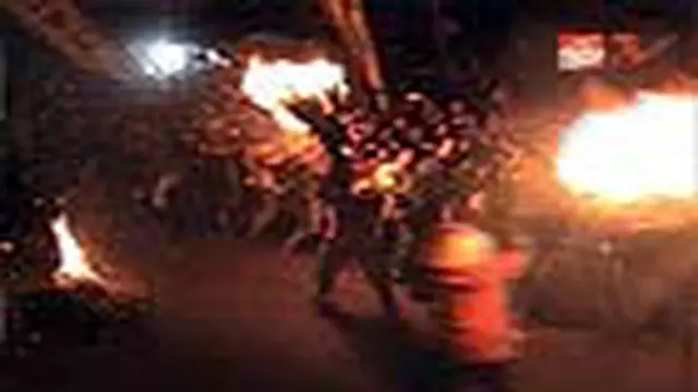 Bersyukur Atas Nikmat Tuhan dengan Perang Obor