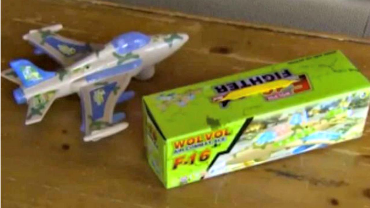 Pesawat Mainan Malah Kumandangkan Thawaf *VIDEO