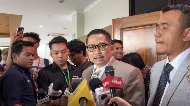 Kubu Gibran Tunjukkan Riwayat Pendidikan, Penggugat Soroti Bukti Penyetaraan