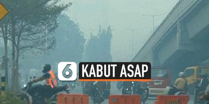 VIDEO: Kabut Asap Pekat Mulai Berdampak kepada Pedagang di Palembang
