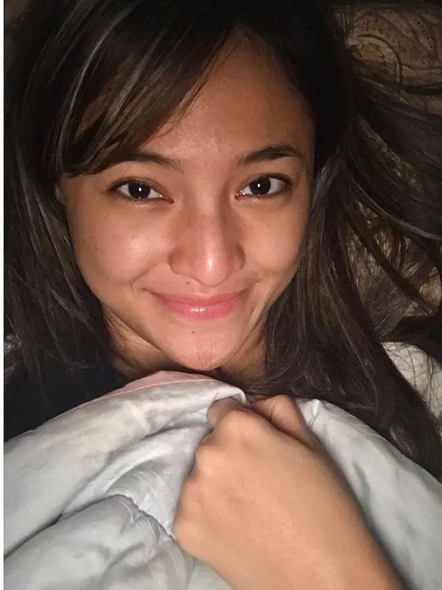 6 Potret Marshanda Tanpa Makeup, Tetap Cantik Memesona