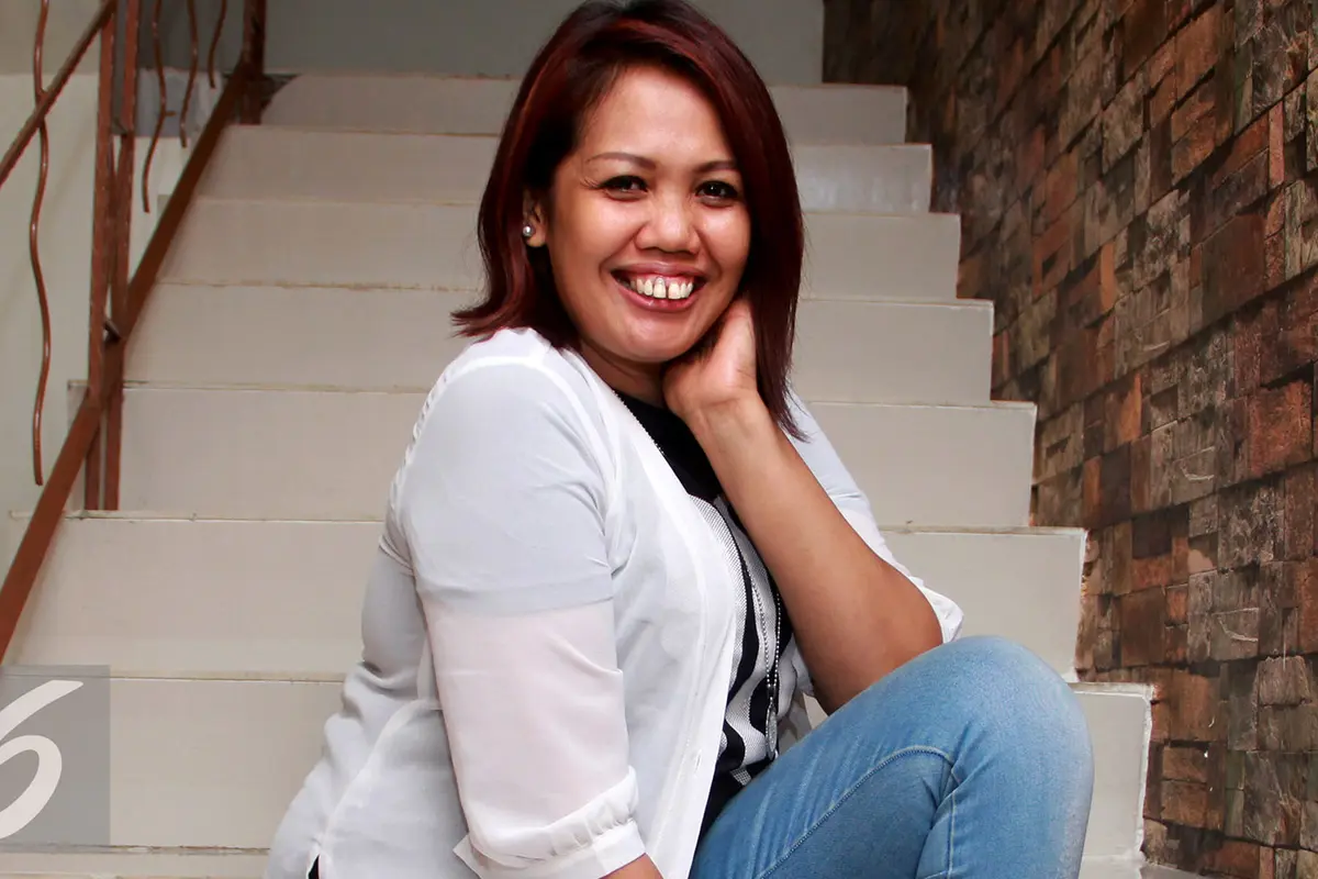 Elly Sugigi