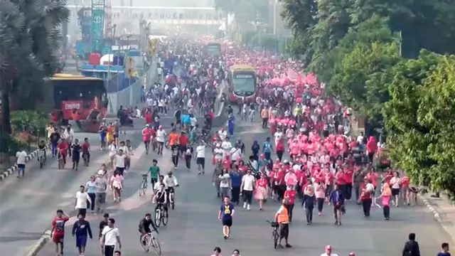 Peduli Kanker Payudara, Warna Pink Warnai Pusat Jakarta 