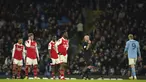 Ekspresi para pemain Arsenal usai pertandngan melawan Manchester City pada putaran keempat Piala FA di Stadion Etihad di Manchester, Inggris, Sabtu (28/1/2023). Man City menang tipis atas Arsenal dengan skor 1-0. (AP Photo/Dave Thompson)