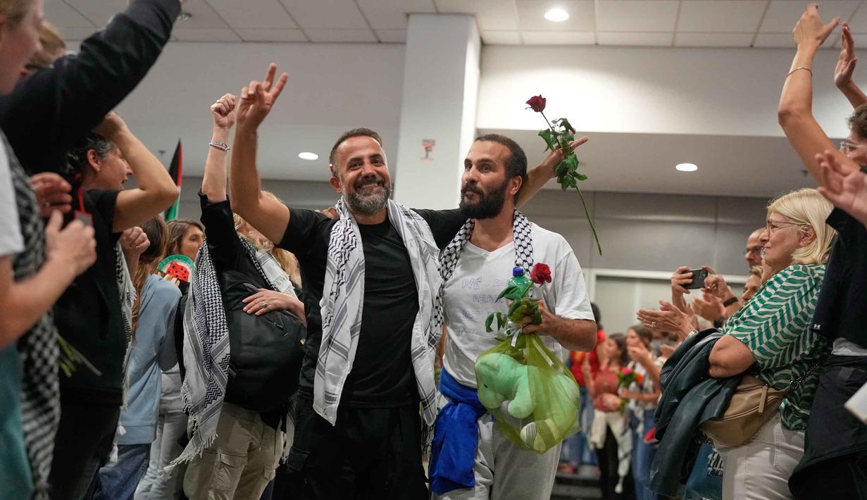 Sebelumnya, Kementerian Luar Negeri Israel mendeportasi 171 aktivis ke Yunani dan Slovakia. (AP Photo/Petros Giannakouris)