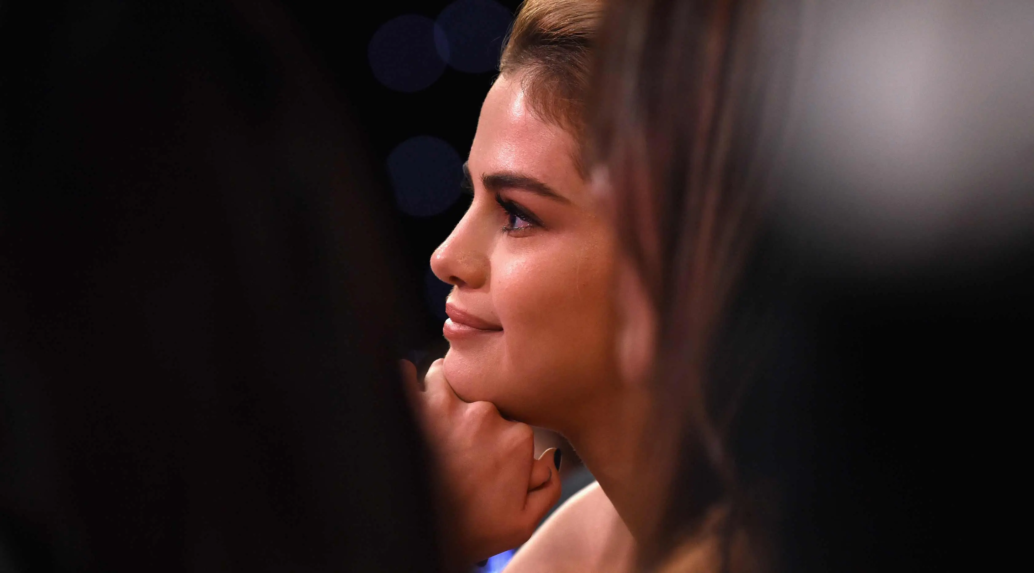 Selena Gomez saat menghadiri Billboard Women In Music 2017 di Ballroom Ray Dolby di Hollywood & Highland Center di Hollywood, California (30/11). (AP/Chris Pizzello)