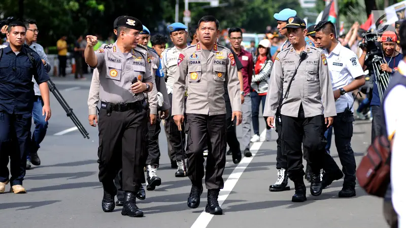 Pendemo Bela Palestina Kepung Kedubes AS di Jakarta