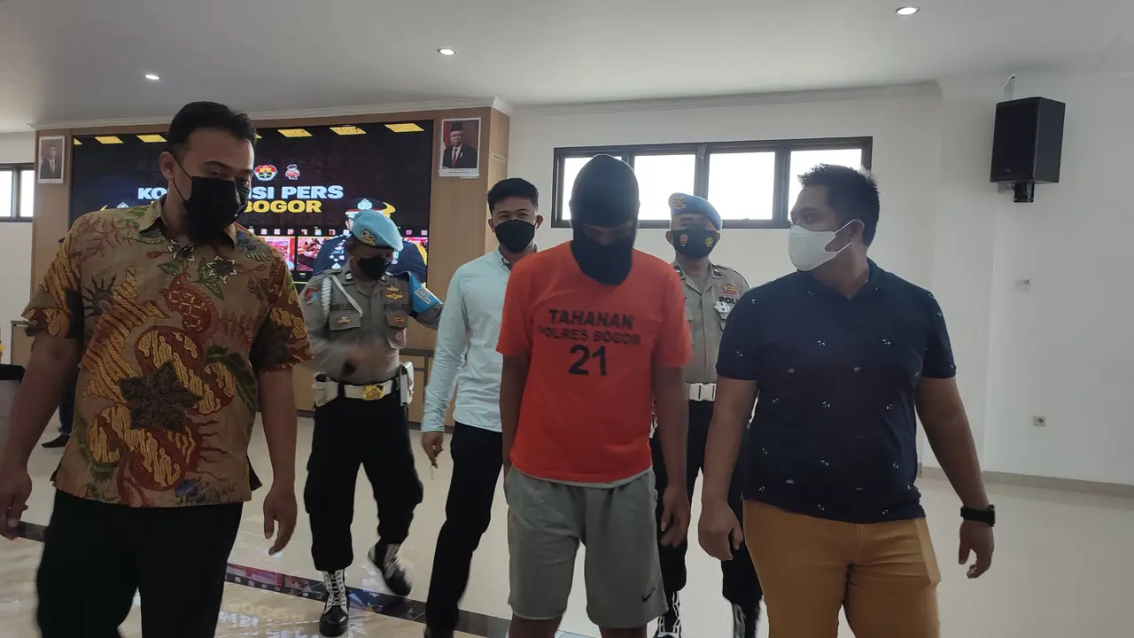 Pelaku pembunuhan perempuan yang mayatnya ditemukan dalam karung di Cibinong, Kabupaten Bogor, Jabar