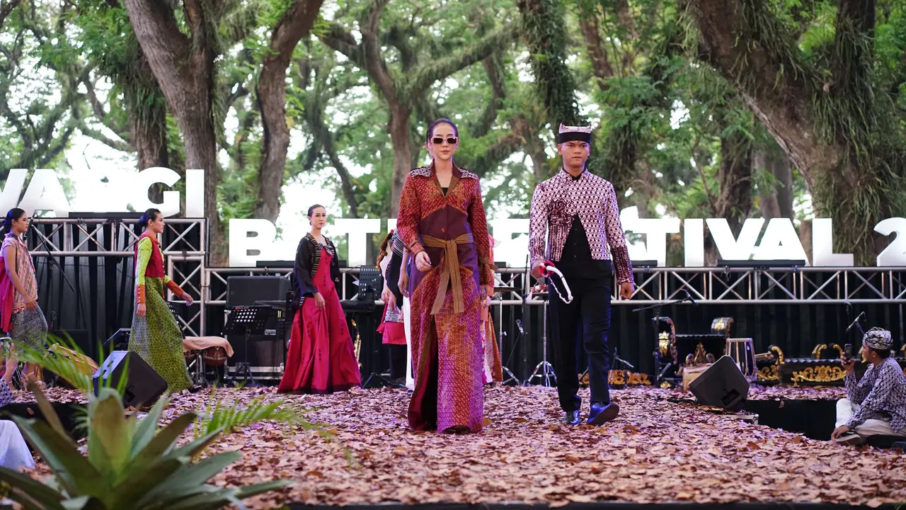 Angkat Potensi Tak Terbatas Batik Banyuwangi, Banyuwangi Batik Festival Suguhkan Koleksi Memukau