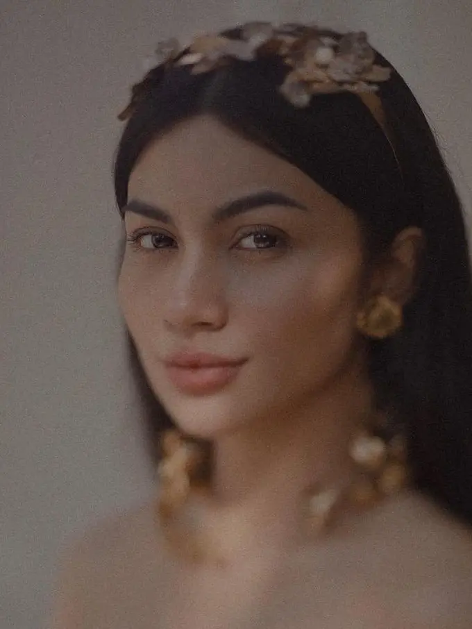 Rahasia Perawatan Wajah dan Body Goals Ariel Tatum