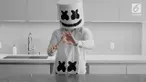 DJ Internasional Marshmello membuat geger warganet Indoonesia dengan memposting video dengan lagu Eta Terangkanlah.