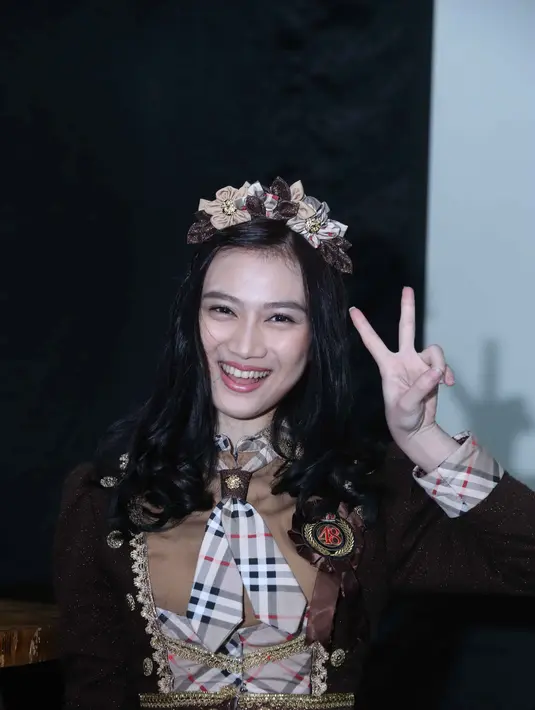 Dalam acara The Untold Story, sepanjang dinarasikan, akan dibawakan delapan sampai 12 lagu JKT 48 yang tidak lepas dari story line yang dibuat Pidi Baiq. (Nurwahyunan/Bintang.com)