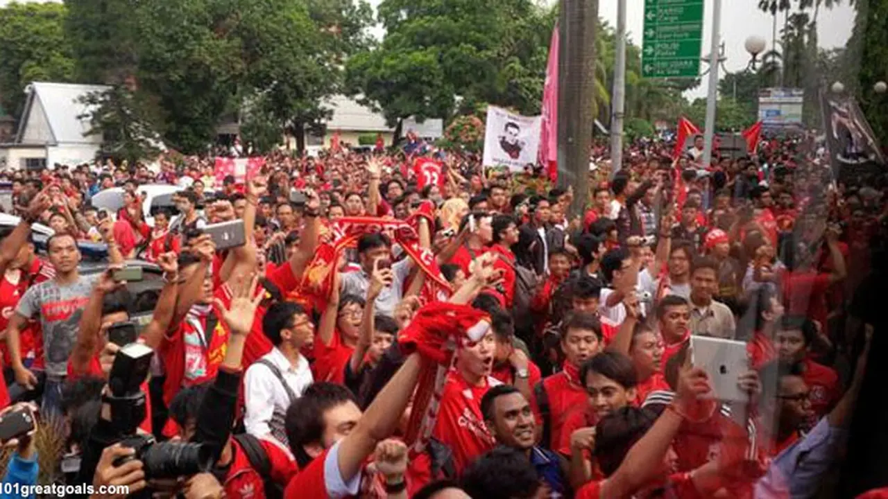 the-big-red-datang-130718b.jpg