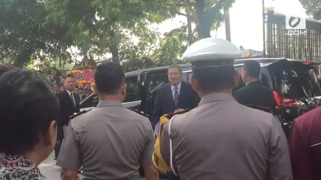 Annisa Pohan beserta suami Agus Yudhoyono tiba di Gedung Graha Saba untuk pernikahan Kahiyang-Bobby.