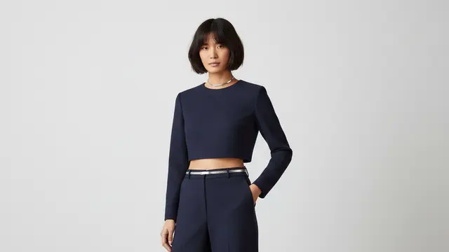 Inspirasi Outfit & Hairstyle Pendek Cocok untuk Acara Formal. Gemini
