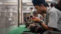 Ilustrasi doa, ibadah, muslim, Islam. (Photo by Masjid Pogung Dalangan on Unsplash)
