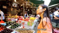 YouTuber asal Jepang keliling pasar cari durian. (dok. screenshot YouTube iChang Hong Kong)