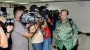 Mantan Ketua Komisi VII DPR Sutan Bhatoegana saat tiba di Ruang Pengadilan Tipikor, Jakarta. Kamis (7/5/2015). Sidang kali ini untuk mendengarkan keterangan saksi terkait dugaan penerimaan gratifikasi di Kementerian ESDM. (Liputan6.com/Andrian M Tunay)