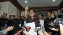 Anggota F-Partai Nasdem DPR Akbar Faizal memberikan keterangan pers terkait penonaktifan dirinya sebagai anggota MKD jelang putusan kasus pelanggaran kode etik Ketua DPR Setya Novanto di Senayan, Jakarta, Rabu (16/12/2015). (Liputan6.com/Johan Tallo) 