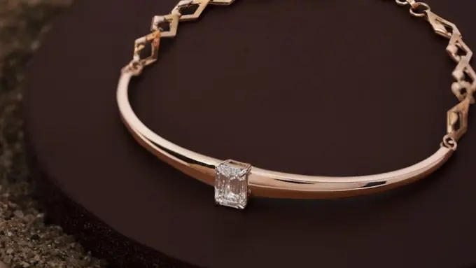 Ilustrasi Gelang Emas Rose Gold (Credit: GLOBALDSIO IT SOLUTION/Unsplash)