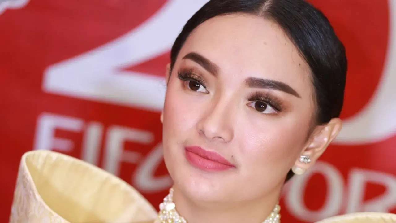 [Bintang] Zaskia Gotik
