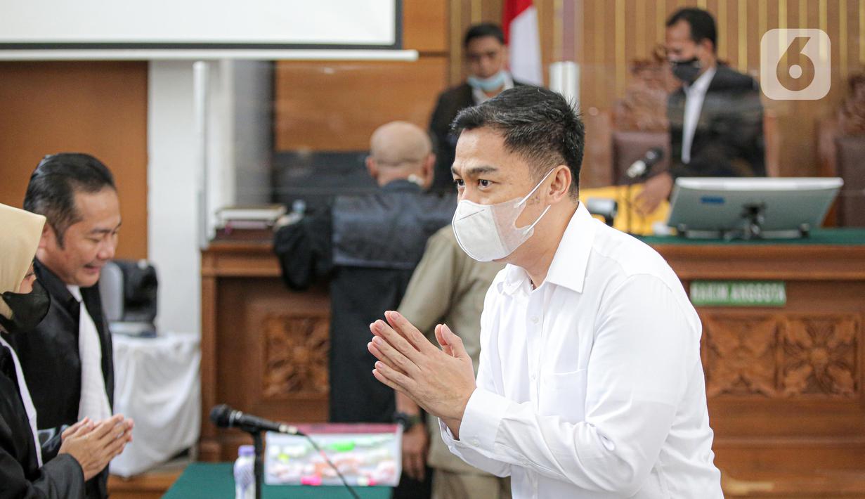 Terdakwa Arif Rachman Arifin  usai mengikuti sidang lanjutan kasus pembunuhan berencana terhadap Brigadir Nopriansyah Yosua Hutabarat atau Brigadir J di Pengadilan Negeri Jakarta Selatan, Jakarta, Selasa (1/11/2022). Sidang beragenda pembacaan putusan sela. (Liputan6.com/Faizal Fanani)