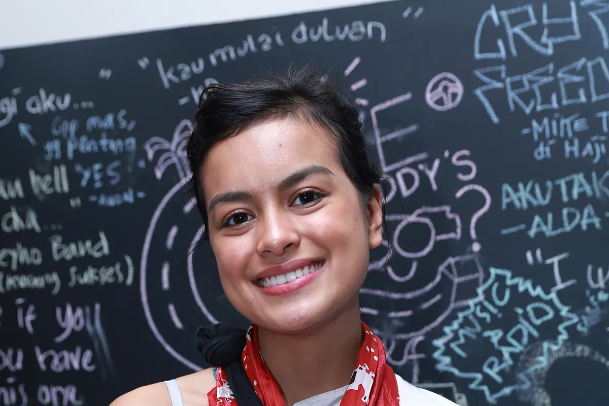 [Bintang] Eva Celia