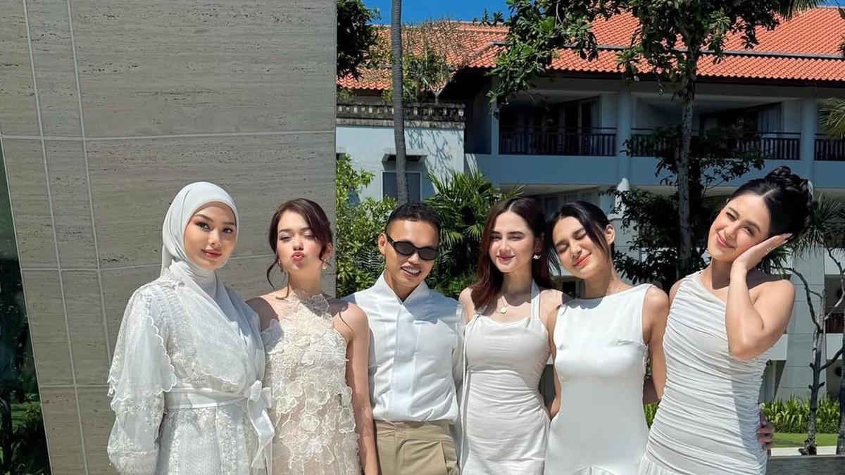6 Inspirasi Gaun Putih Seleb di Pernikahan Harris Vriza dan Haviza Devi, dari Syifa Hadju hingga Rebecca Klopper