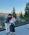 Jessica Mila mengunggah momen di mana ia memberikan kejutan ulang tahun sederhana untuk sang suami ketika mereka berada di Amerika. [Foto: Instagram/jscmila]