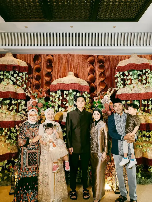 Kompak Berhijab di Lebaran 2026, Gaya Nikita Willy & Winona Willy Bareng Ibunda Auto Curi Perhatian