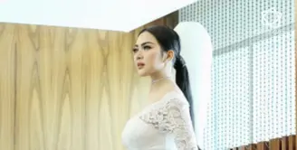 Apa saja tingkah Syahrini yang jadi trend? Bintang.com merangkumnya dalam 5 foto dan video Syahrini yang bikin geger