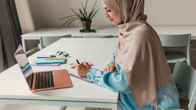 Tokoh pengusaha perempuan muda muslim pendobrak fashion dunia