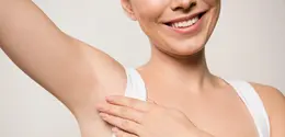 Ilustrasi menghaluskan kulit ketiak. (c) IgorVetushko/Depositphotos.com