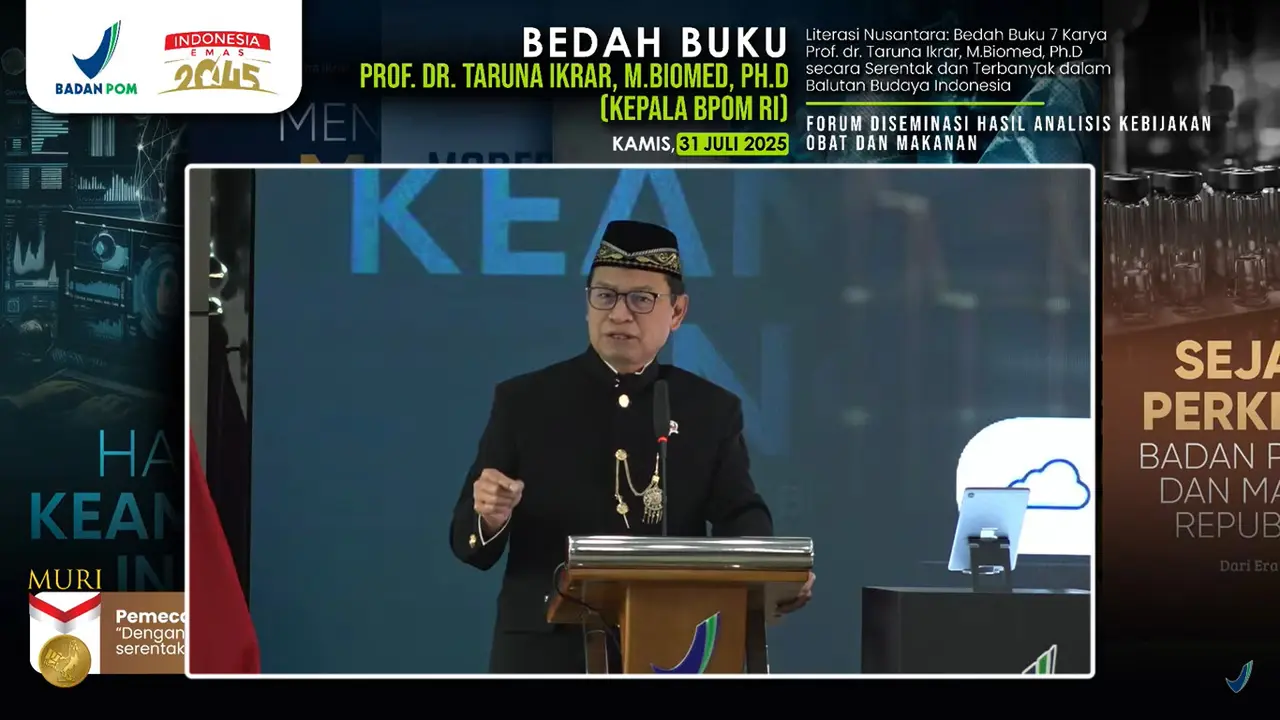 acara “Bedah Buku Prof. Dr. Taruna Ikrar, M. Biomed., Ph.D (Kepala BPOM)” yang diselenggararakan pada Kamis, 21 Juli 2025