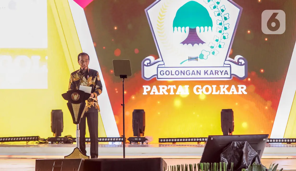 "Dan ingat mulai dari sekarang yang kita pegang betul nanti jika menang jangan jemawa, jika kalah juga jangan murka," kata Jokowi dalam sambutannya. (Liputan6.com/Angga Yuniar)