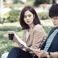 Seo In Guk dan Jang Nara dalam drama 'I Remember You'. Foto: Soompi.com