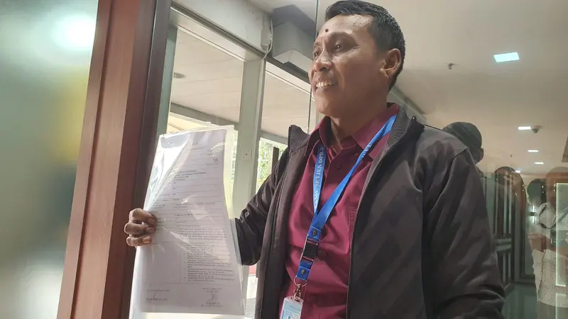 Ketua Padepokan Hukum Indonesia, Musyanto melaporkan Wakil Ketua DPR Muhaimin Iskandar alias Cak Imin ke MKD DPR RI buntut bawa istri dalam rombongan Timwas Haji.