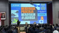 Direktur Eksekutif Prakerja Deni Puspa Purbasari dalam sambutannya di acara Temu Alumni Prakerja 2024, Kamis (3/10/2024). (Tira/Liputan6.com)